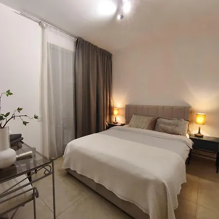 Danaos Nava Lägenhet Paphos