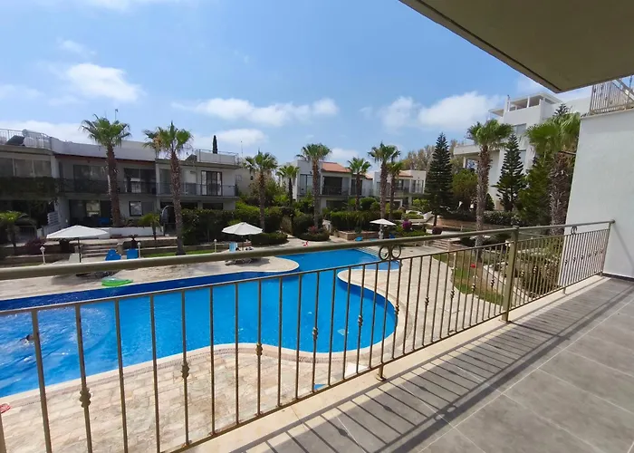 アパート Danaos Nava