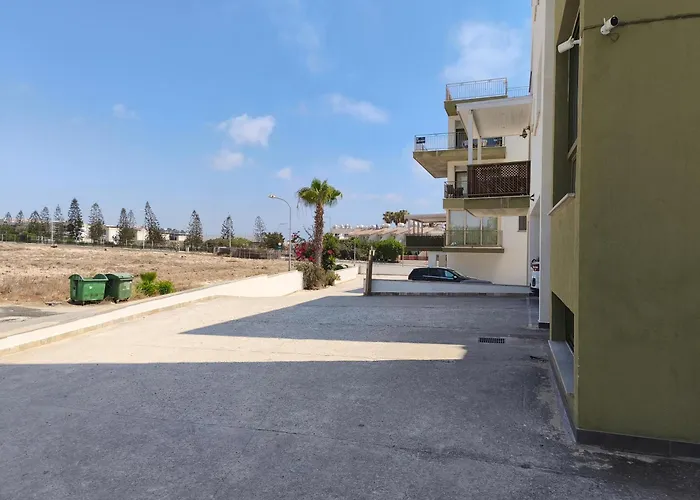 アパート Danaos Nava