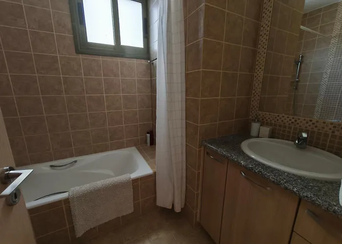 アパート Danaos Nava