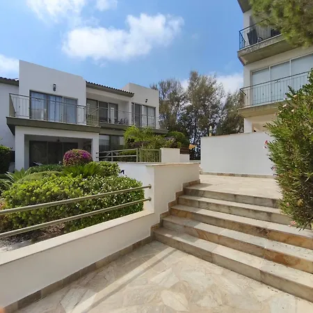 Danaos Nava Пафос